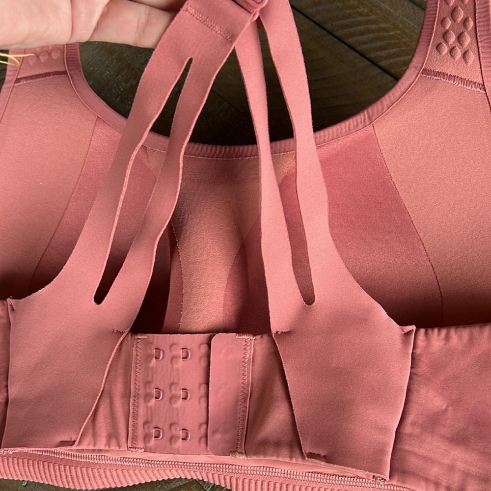 Lululemon AirSupport Bra High Support, 36DD - Picture 8 of 13